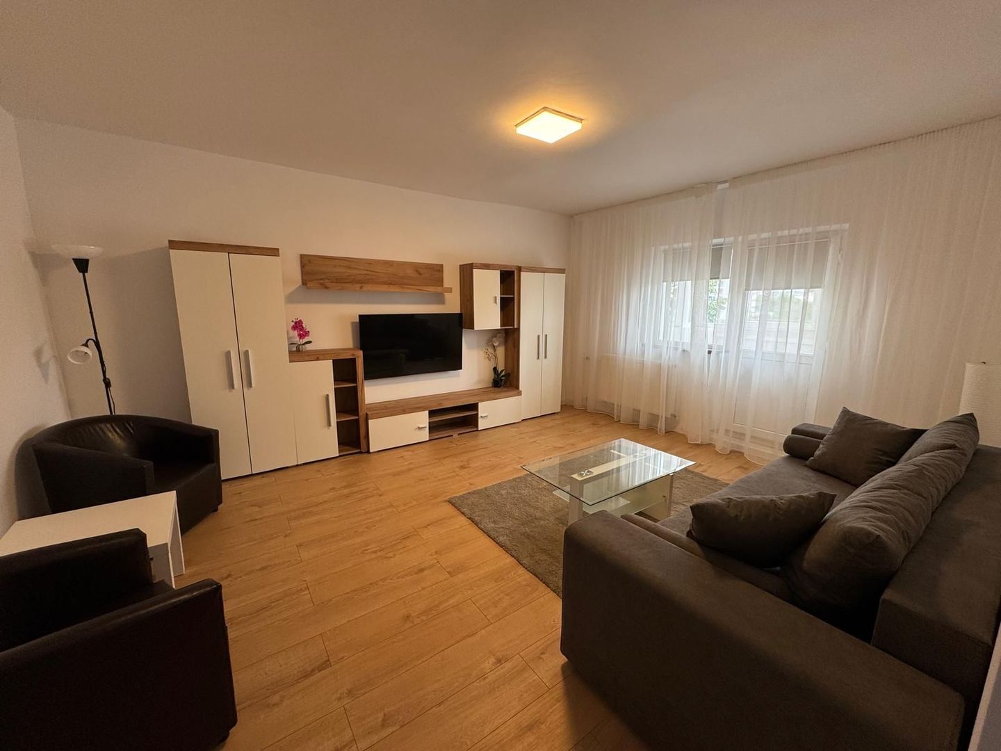 Apartament spatios 2 Camere | 13 Septembrie – Sebastian | Primul chirias